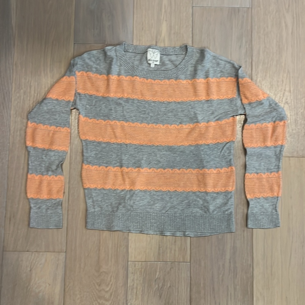 Ella Moss girls lightweight sweater with peach crochet appliqués. Size 12